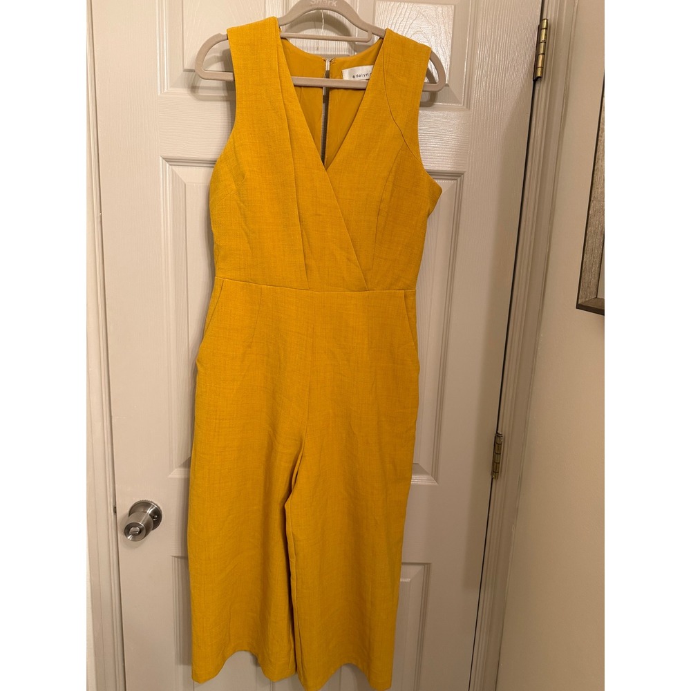Adelyn Rae Mustard Yellow Sleeveless V-Neck Wide Leg Jumpsuit Size M